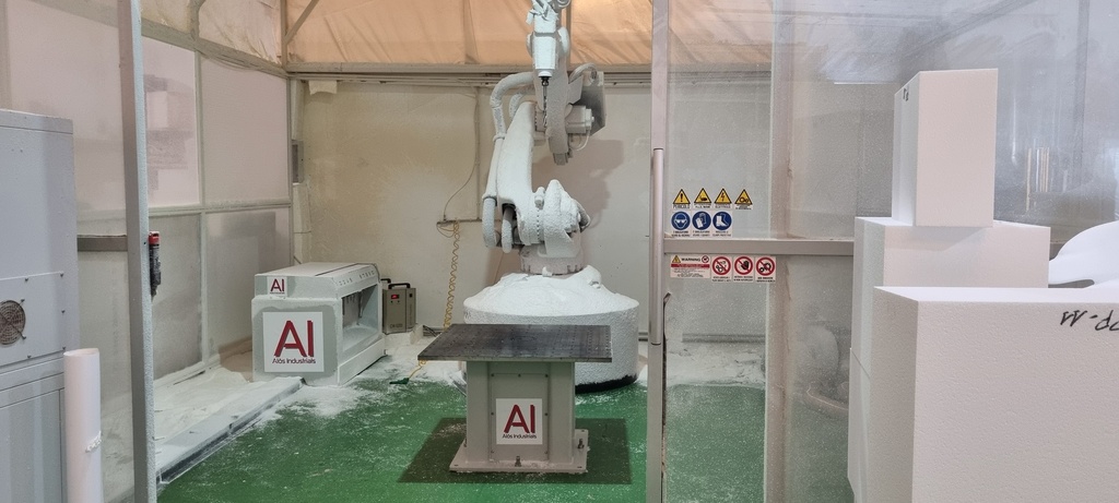 Celda robotizada mecanizado poliestireno Z3000
