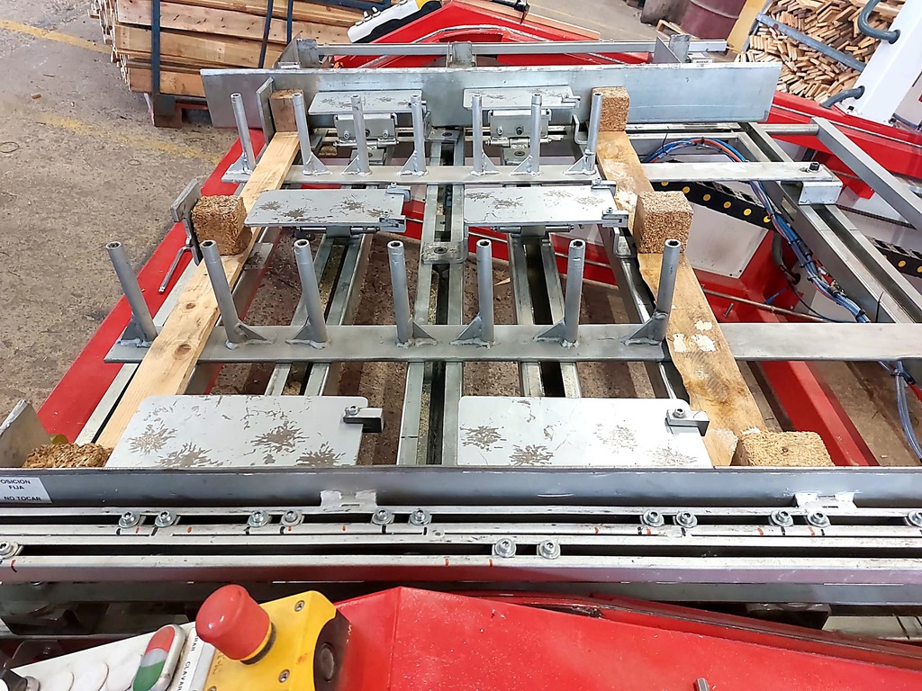 Clavadora palets CNC D602A